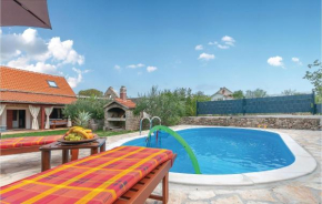 Lovely Home In Oklaj With Outdoor Swimming Pool